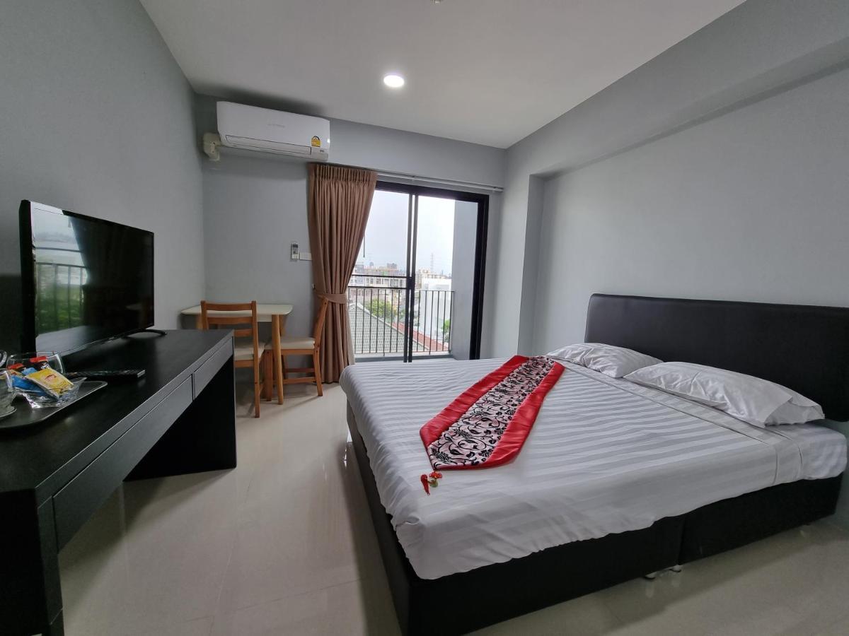 Tiara Place Bangkok Exterior photo